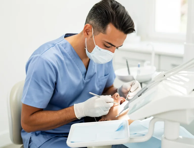 Dentista servicio en Los Rosales